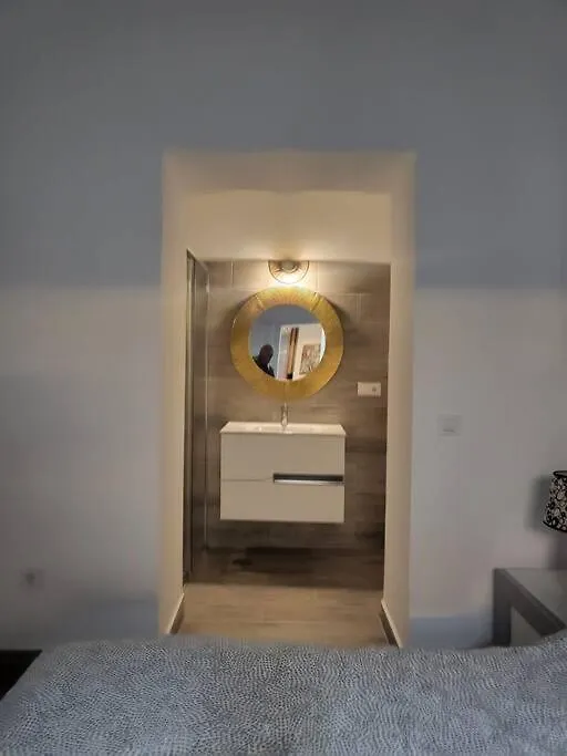 Apartamento Demasiadas Companias Cádiz 0*,